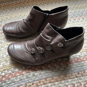 Remonte brown leather booties, size 39 in EUC
